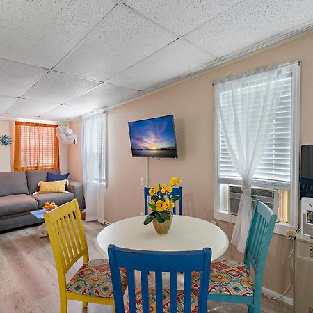 Little Pineapple Cottage St. Petersburg Luaran gambar