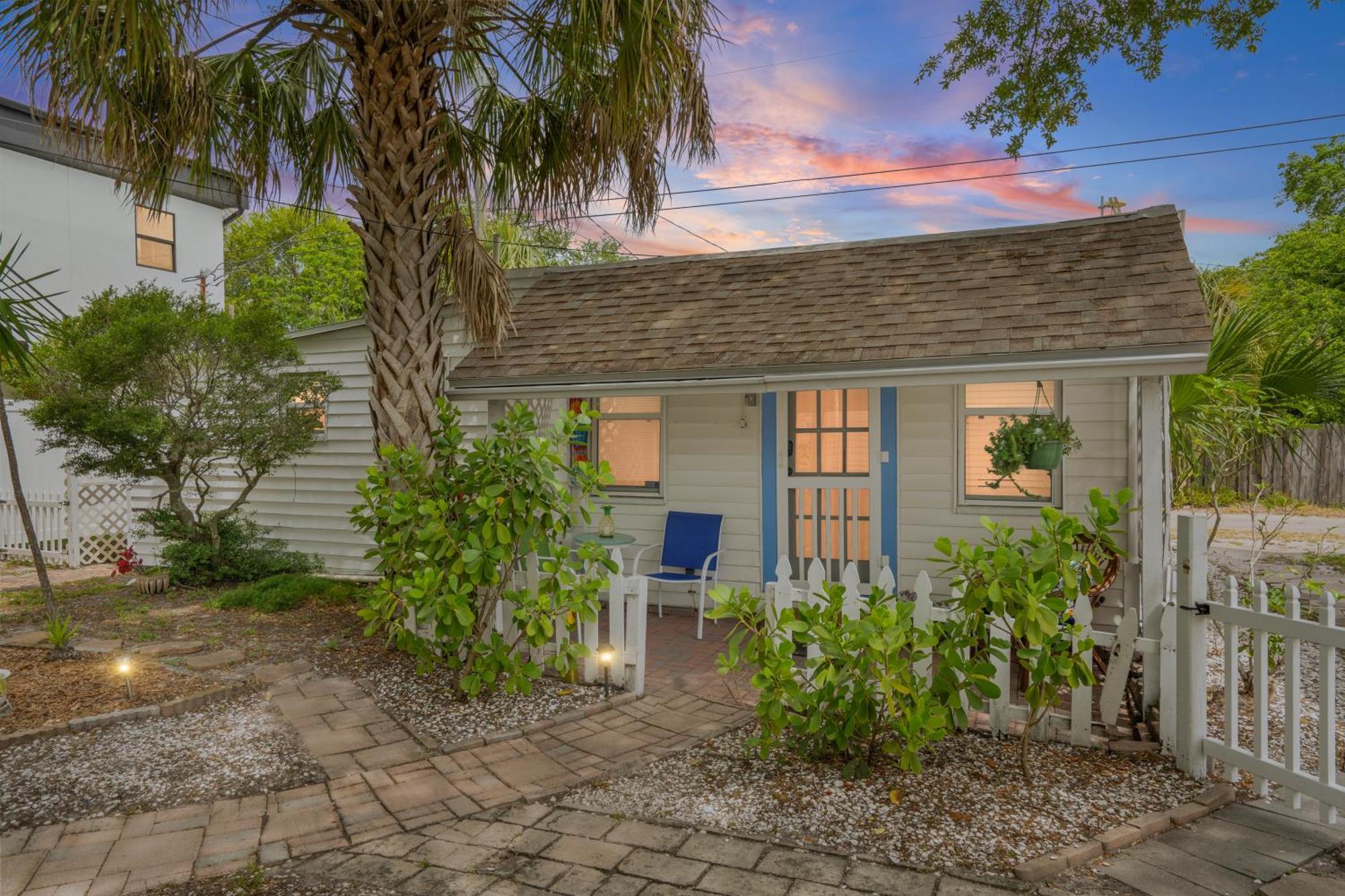 Little Pineapple Cottage St. Petersburg Luaran gambar